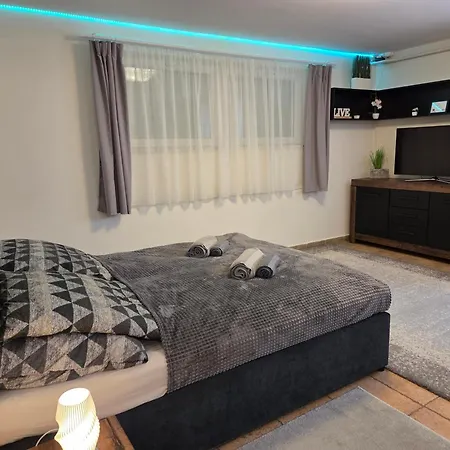 Holiday Apartman Apartamento *