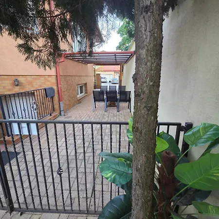 Holiday Apartman