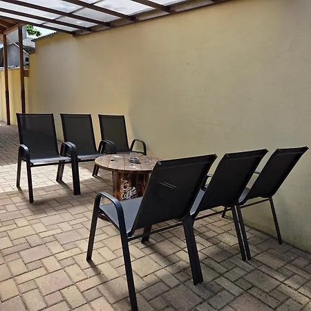 Holiday Apartman *